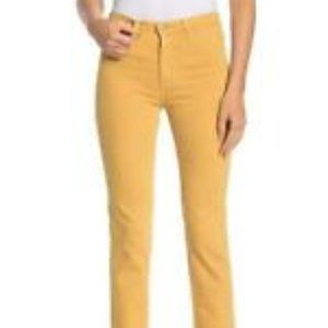 AG Isabelle Jeans Straight Leg Yellow